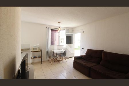 Sala de apartamento para alugar com 2 quartos, 45m² em Jardim Esperança, Cabo Frio