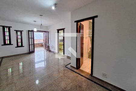 Sala 2 de casa de condomínio à venda com 3 quartos, 380m² em Piratininga, Niterói