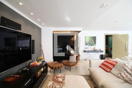Sala de TV de apartamento à venda com 3 quartos, 263m² em Vila Andrade, São Paulo