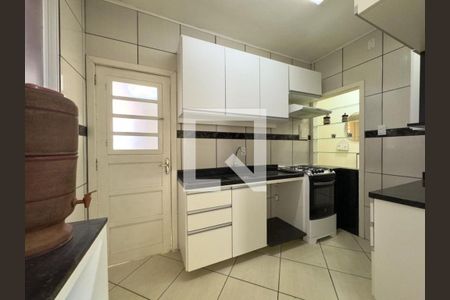 Cozinha de apartamento para alugar com 3 quartos, 73m² em Centro Histórico, Porto Alegre