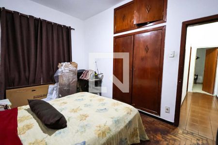 Quarto 1 de casa para alugar com 3 quartos, 250m² em Nova Cachoeirinha, Belo Horizonte