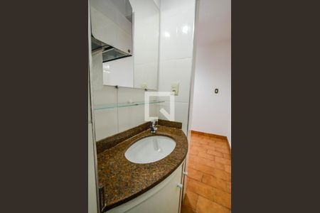 Lavabo de casa para alugar com 2 quartos, 132m² em Vila Alzira, Santo André