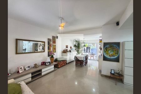 Casa de Condomínio para alugar com 4 quartos, 400m² em Jacarepaguá, Rio de Janeiro