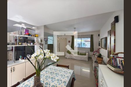 Casa de Condomínio para alugar com 4 quartos, 400m² em Jacarepaguá, Rio de Janeiro