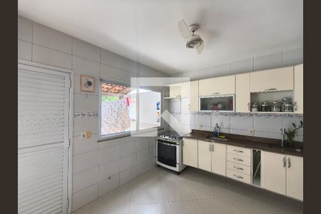 Casa de Condomínio para alugar com 4 quartos, 400m² em Jacarepaguá, Rio de Janeiro