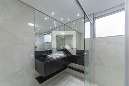 Banheiro de apartamento para alugar com 2 quartos, 96m² em Campo Belo, São Paulo