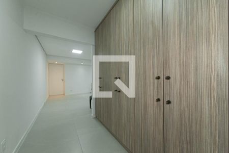 Corredor de apartamento para alugar com 2 quartos, 96m² em Campo Belo, São Paulo