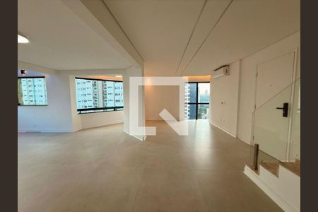 Apartamento à venda com 2 quartos, 198m² em Vila Andrade, São Paulo