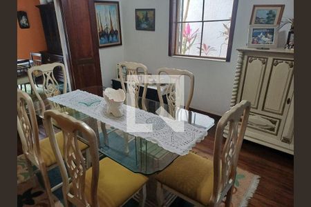 Casa à venda com 4 quartos, 251m² em Piratininga, Niterói