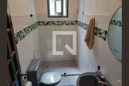 Casa à venda com 4 quartos, 251m² em Piratininga, Niterói