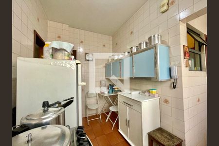 Cozinha de apartamento à venda com 2 quartos, 75m² em Sagrada Família, Belo Horizonte