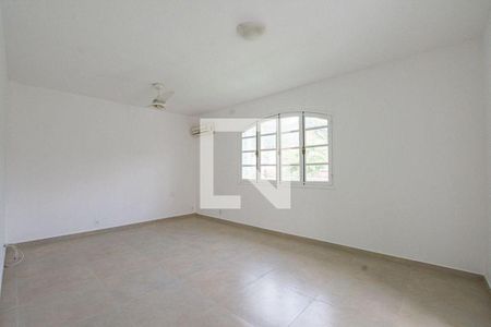 Casa à venda com 4 quartos, 155m² em Maravista, Niterói