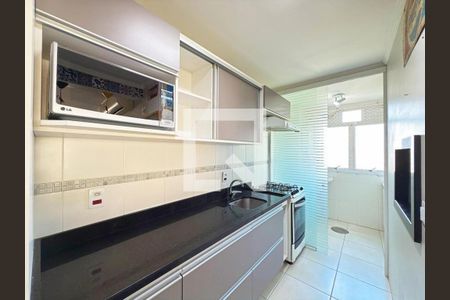 Cozinha de apartamento para alugar com 1 quarto, 74m² em Cristal, Porto Alegre
