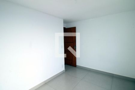 Quarto 1 de apartamento para alugar com 2 quartos, 65m² em Ramos, Rio de Janeiro