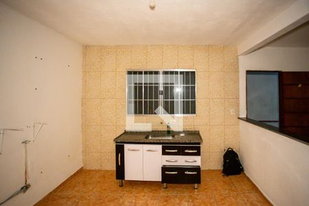Cozinha de casa para alugar com 2 quartos, 30m² em Canhema, Diadema