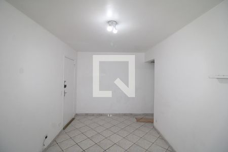 Sala de apartamento para alugar com 2 quartos, 67m² em Vila Vitorio Mazzei, São Paulo