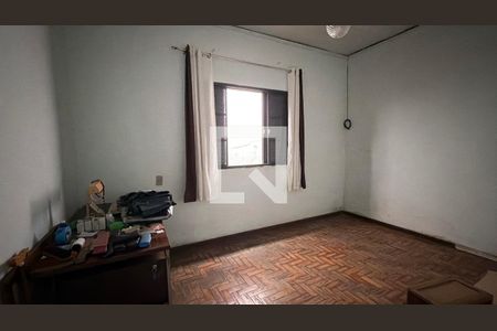 Casa à venda com 7 quartos, 320m² em Parque Sevilha, São Paulo