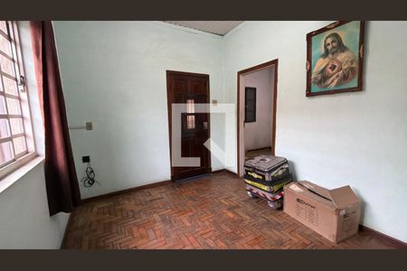 Casa à venda com 7 quartos, 320m² em Parque Sevilha, São Paulo