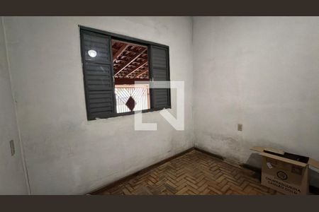 Casa à venda com 7 quartos, 320m² em Parque Sevilha, São Paulo