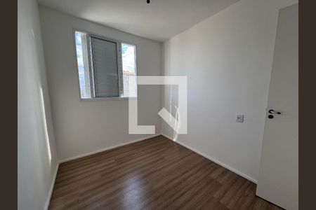 Quarto 2 de apartamento para alugar com 2 quartos, 62m² em Parque Amazonia, Goiânia