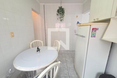 Cozinha de apartamento para alugar com 1 quarto, 50m² em Boqueirão, Praia Grande