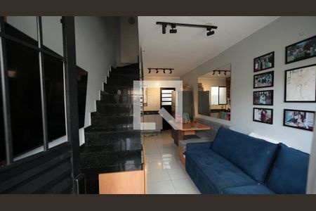 Casa de Condomínio à venda com 2 quartos, 48m² em Vila Valparaíso, Santo André