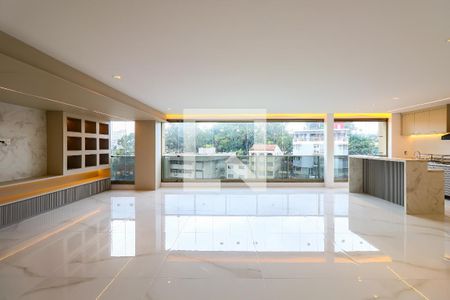 Apartamento à venda com 3 quartos, 211m² em Real Parque, São Paulo