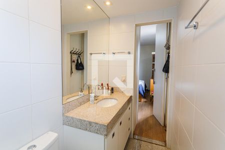Banheiro da Suíte de apartamento à venda com 4 quartos, 174m² em Ipiranga, Belo Horizonte