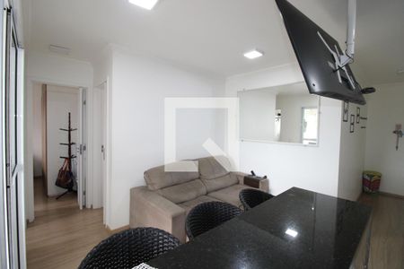 Sala / Cozinha de apartamento à venda com 2 quartos, 45m² em Vila Carmosina, São Paulo