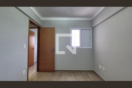 Apartamento à venda com 3 quartos, 60m² em Jardim das Maravilhas, Santo André