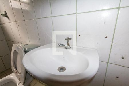 Banheiro de casa para alugar com 1 quarto, 280m² em Burgo Paulista, São Paulo
