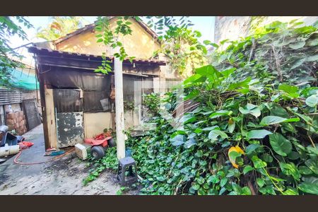Quintal de casa à venda com 2 quartos, 200m² em Parada de Lucas, Rio de Janeiro