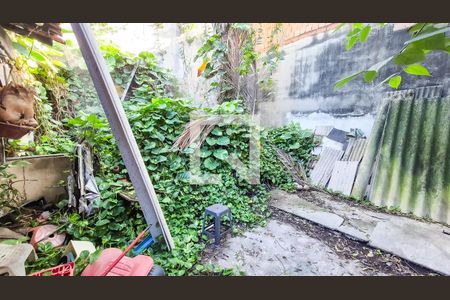 Quintal de casa à venda com 2 quartos, 200m² em Parada de Lucas, Rio de Janeiro