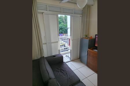 Sala de apartamento para alugar com 2 quartos, 45m² em Curicica, Rio de Janeiro
