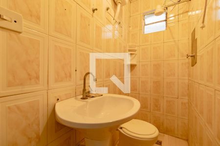 Banheiro de casa para alugar com 1 quarto, 30m² em Americanópolis, São Paulo