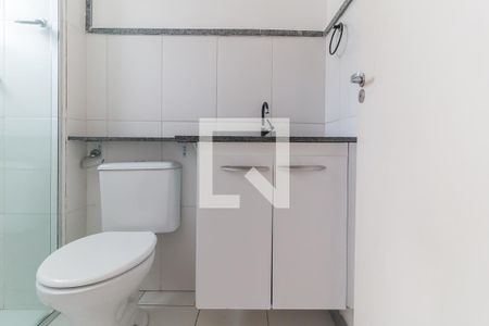 Banheiro da Suíte de apartamento para alugar com 2 quartos, 52m² em Vila Santana, Mogi das Cruzes