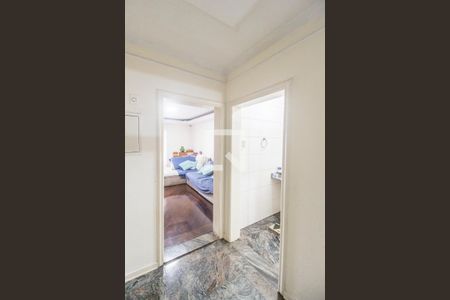 Hall de entrada de casa para alugar com 4 quartos, 247m² em Parque Viana, Barueri