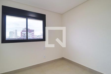 Quarto 1 de apartamento para alugar com 3 quartos, 101m² em Copacabana, Uberlândia