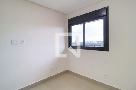 Quarto 1 de apartamento para alugar com 3 quartos, 101m² em Copacabana, Uberlândia