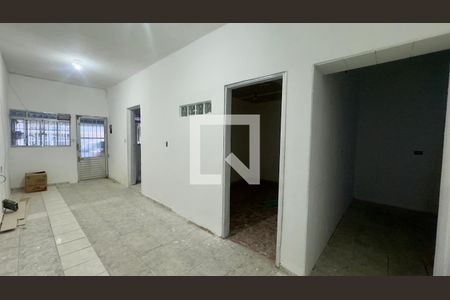 Sala de casa para alugar com 3 quartos, 237m² em Vila Sao Rafael, Guarulhos