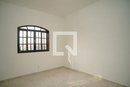 Quarto 1 de casa para alugar com 2 quartos, 100m² em Jacaroá, Maricá