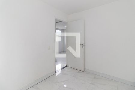 Quarto 1 de apartamento à venda com 2 quartos, 40m² em Padre Miguel, Rio de Janeiro