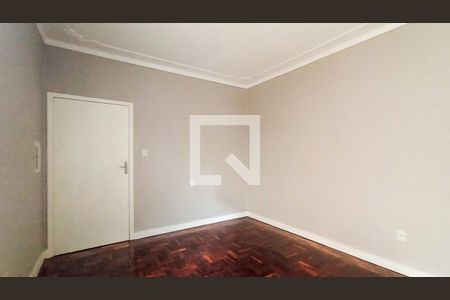 Sala e quarto  de kitnet/studio para alugar com 1 quarto, 37m² em Menino Deus, Porto Alegre