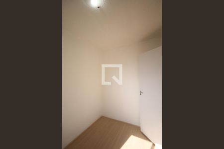 Quarto 2 de apartamento para alugar com 2 quartos, 35m² em Jardim Sabara, São Paulo