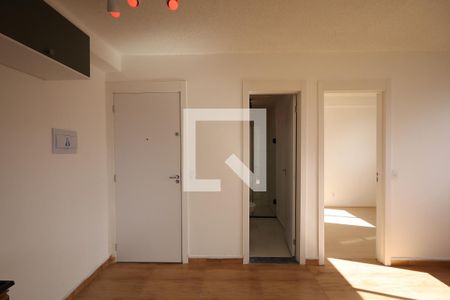 Sala  de apartamento para alugar com 2 quartos, 35m² em Jardim Sabara, São Paulo