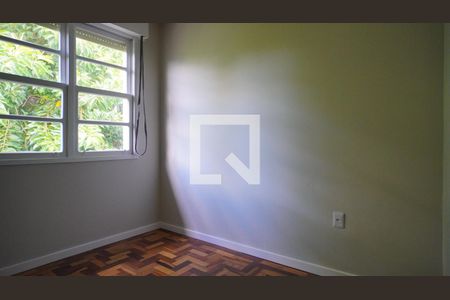 Quarto 1 de apartamento para alugar com 2 quartos, 48m² em Santa Maria Goretti, Porto Alegre