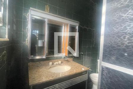 Banheiro de casa para alugar com 3 quartos, 55m² em Parque Lafaiete, Duque de Caxias