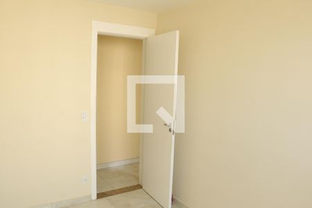 quarto de apartamento para alugar com 2 quartos, 52m² em Jardim Jasmim, Nova Iguaçu