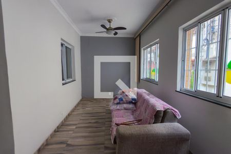 Sala de casa à venda com 3 quartos, 180m² em Bonsucesso, Rio de Janeiro