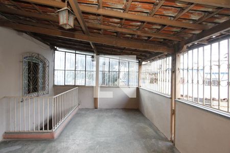 Varanda de casa para alugar com 3 quartos, 100m² em Madre Gertrudes, Belo Horizonte